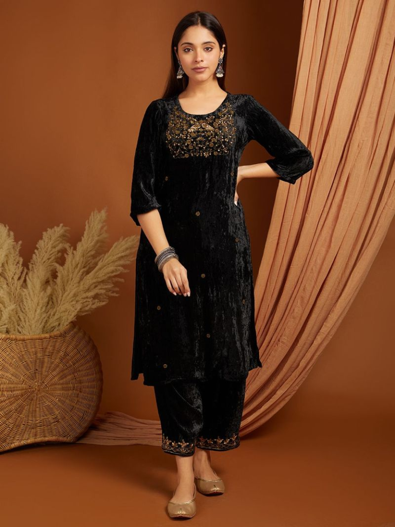 Black Embroidered Velvet Kurta